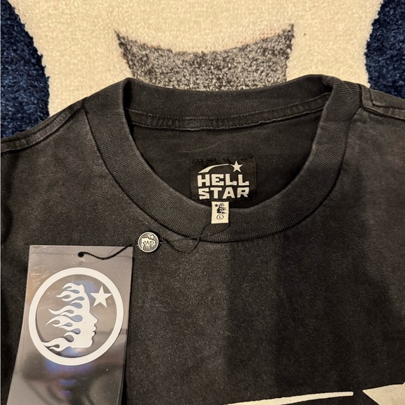 Hellstar Spellout Logo Gray T-Shirt Men’s Size Large - Picture 2 of 3